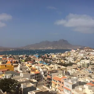 ** Alojamento de Acomodação e Pequeno-almoço Vannilla Residencial Cabo Verde